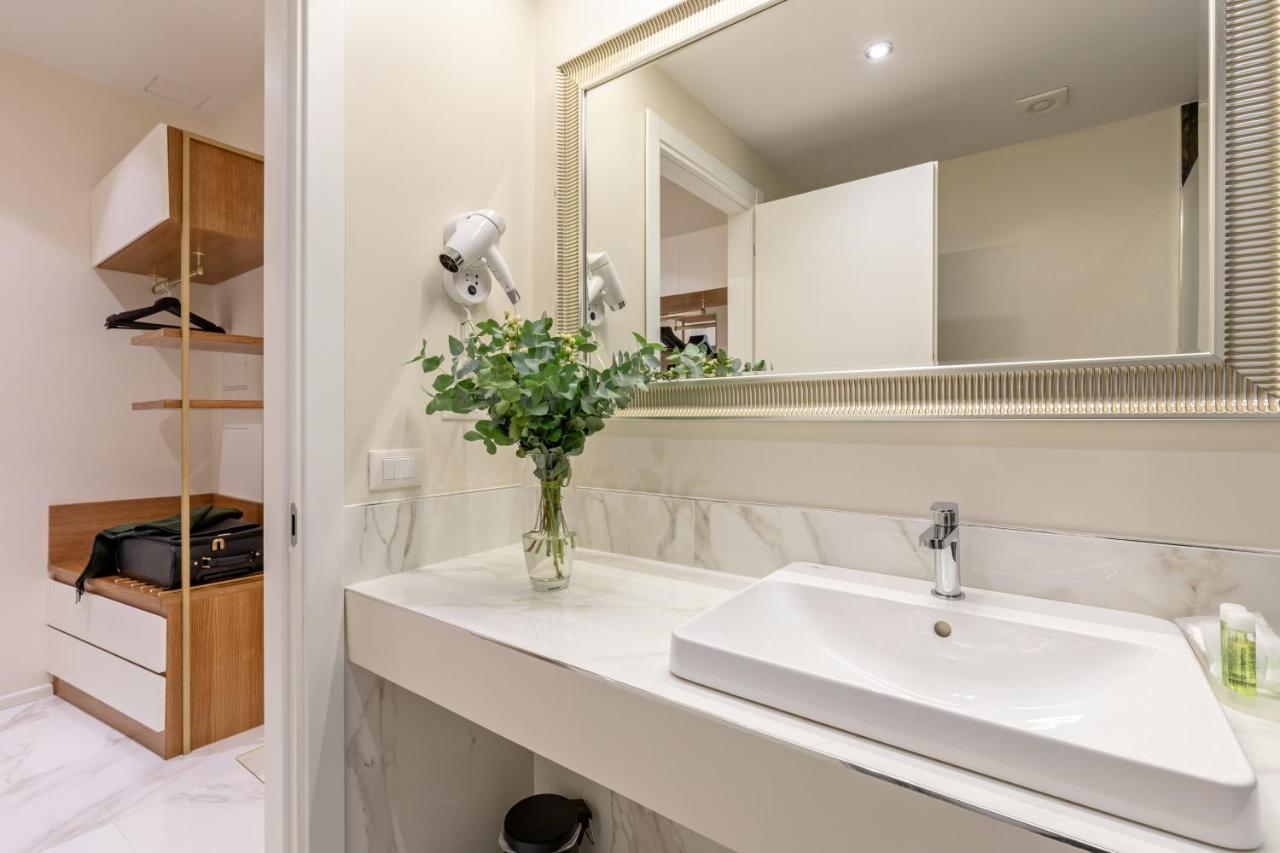 Cavour Suites Guest House Roma Ngoại thất bức ảnh
